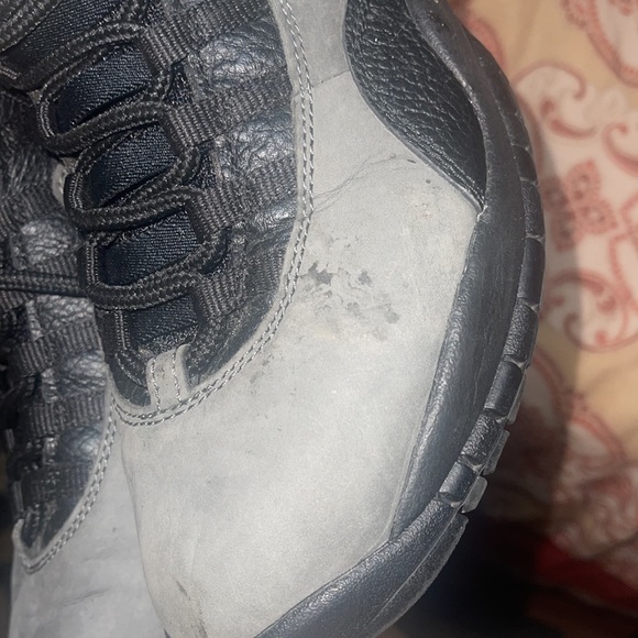 Jordan 10 Retro
Shadow (2018) size 8 good condition no box - Picture 2 of 9